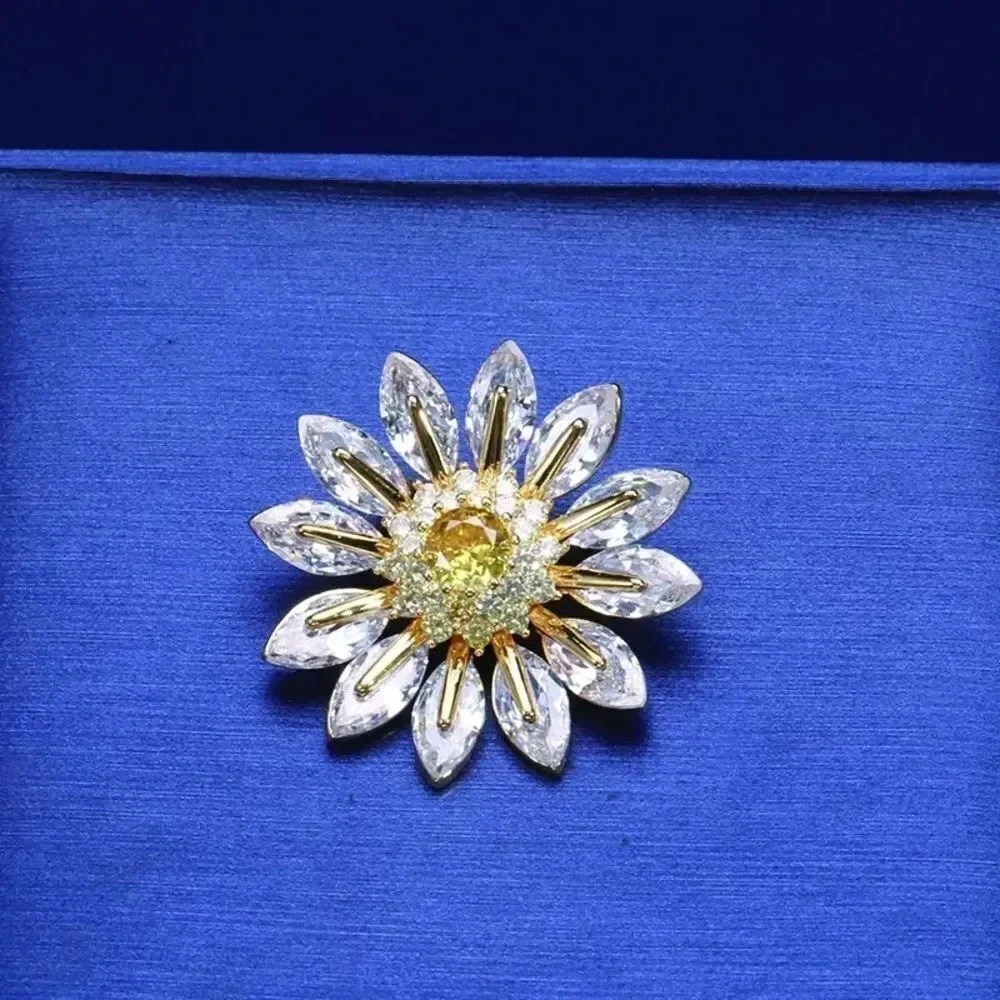 VQ Flower Brooch